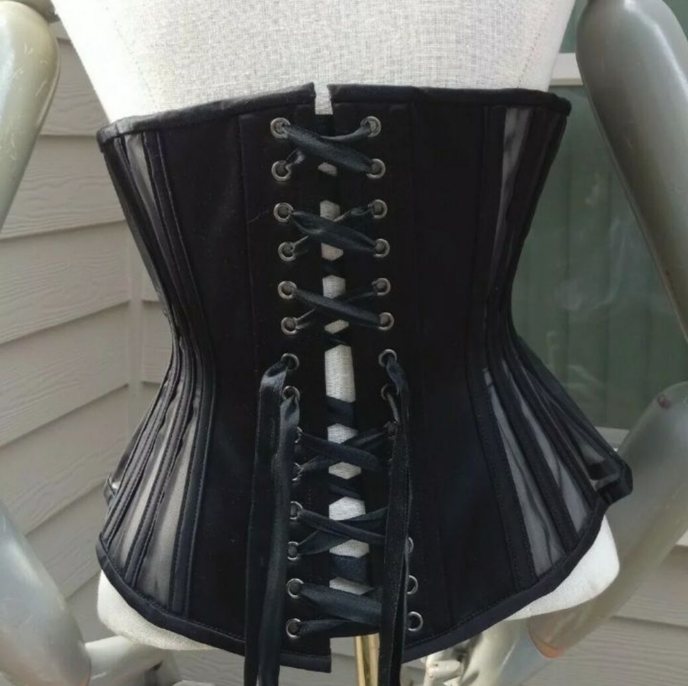 Gorgeous Black Corset, New, No Wear